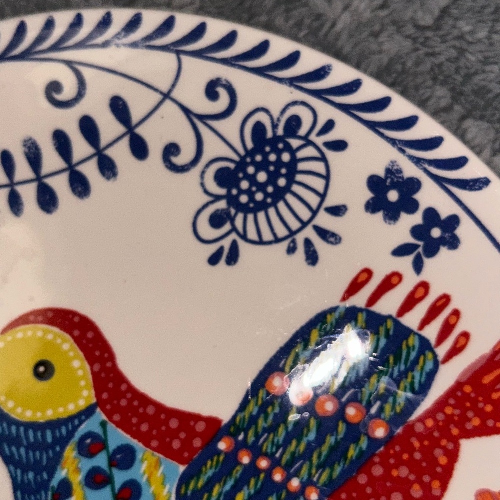 Pier 1 Imports ironstone bird plate measures 9 inches round lovely flowers - Picture 4 of 8